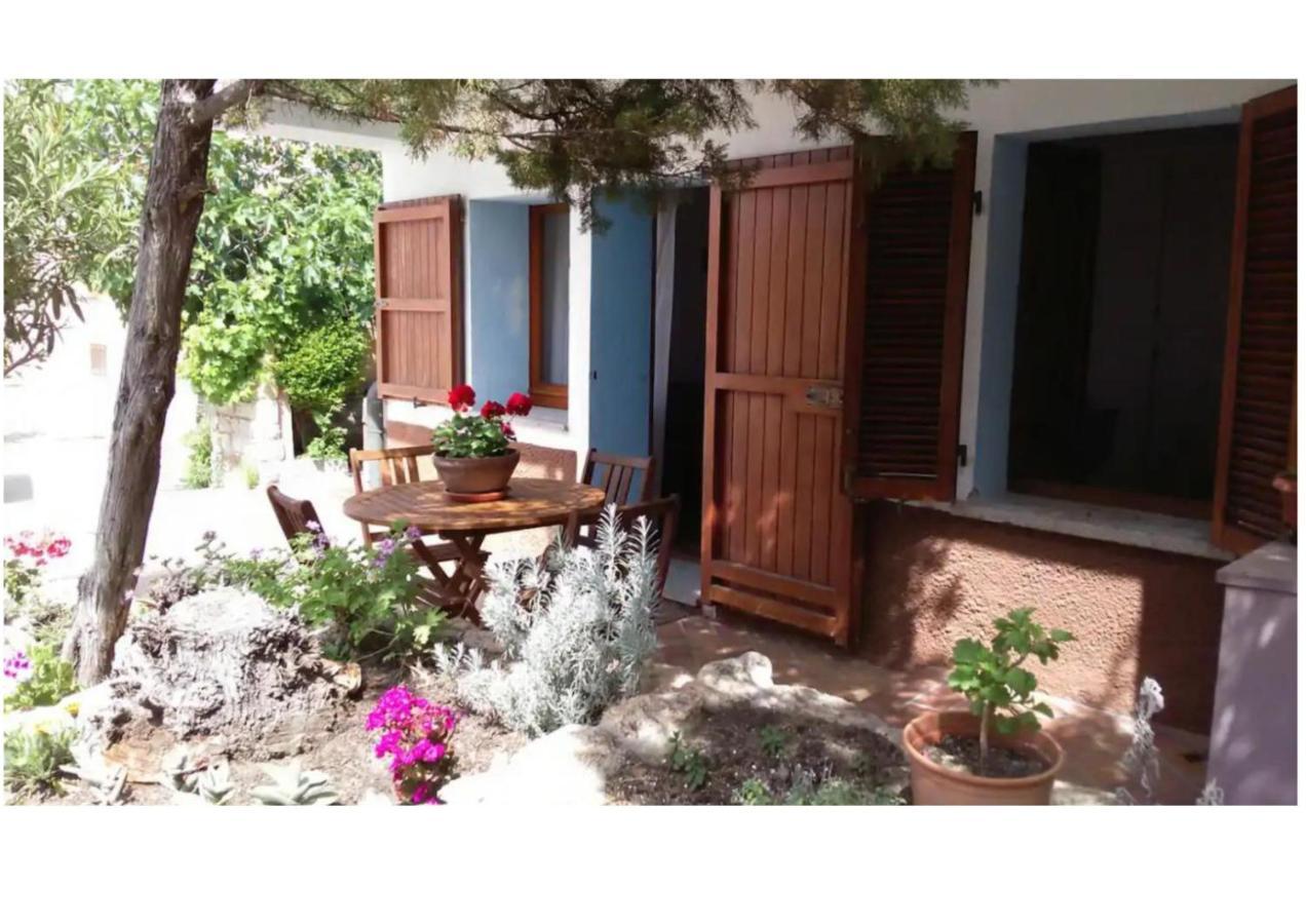 Villa Bilocale A Pochi Metri Dal Mare La Maddalena  Exterior foto